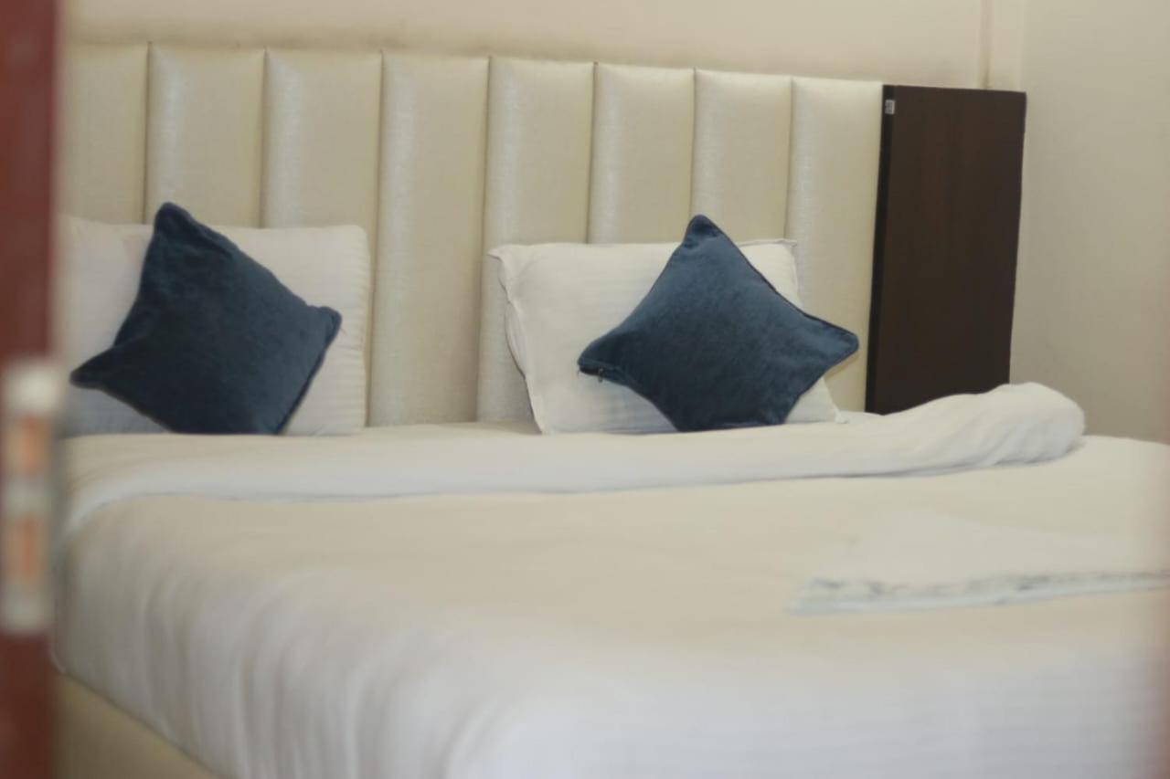 Hotel Sara Pvt Ltd Janakpur Eksteriør bilde